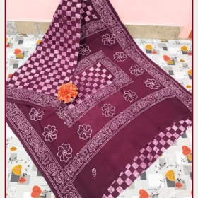 Chessboard Wax Print sungudi cotton sarees-maroon- Colour