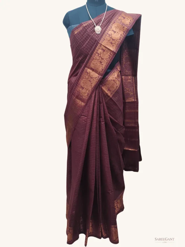 Madurai Zari Check Self Sungudi Cotton Saree -Maroon Colour