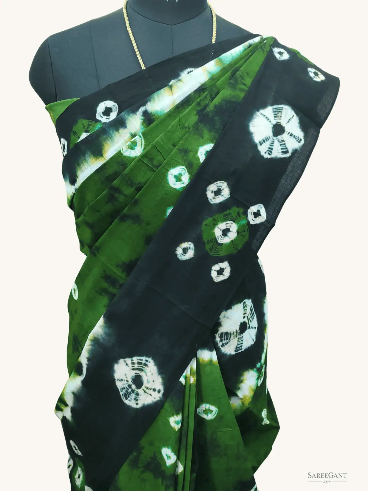 Tie and Dye Bandhini sungudi cotton saree-Deep Green colour