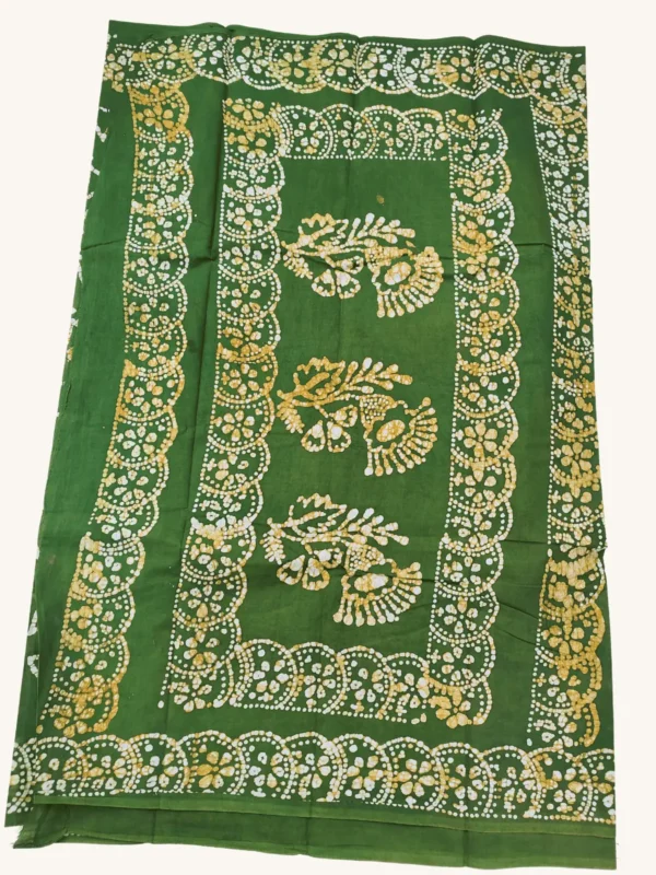 Batik Sarees Wax Print Sungudi cotton sarees-Leaf Grean